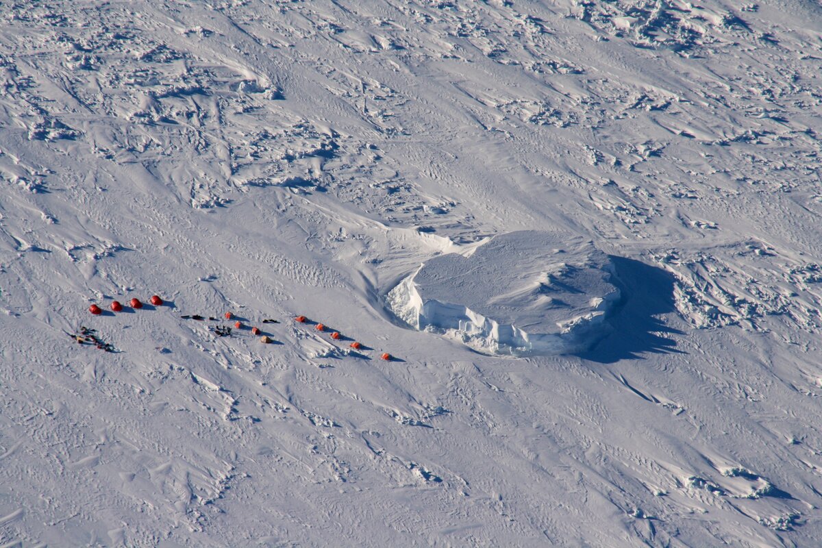 Emps Camp is situated a minimum 0.6mi/1km from the colony