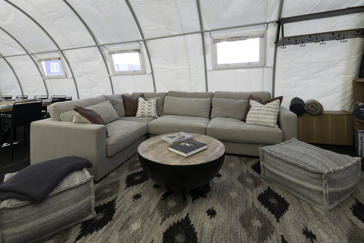 Lounge area